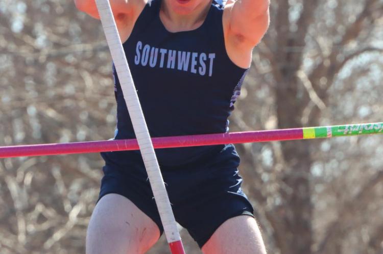 Trojans sweep team titles at Raiders’ Invite