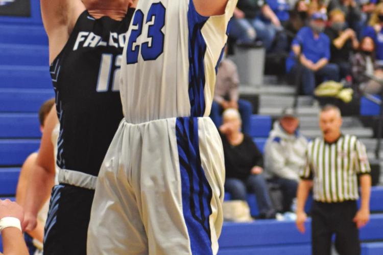 Warriors fall to Falcons, Roughriders