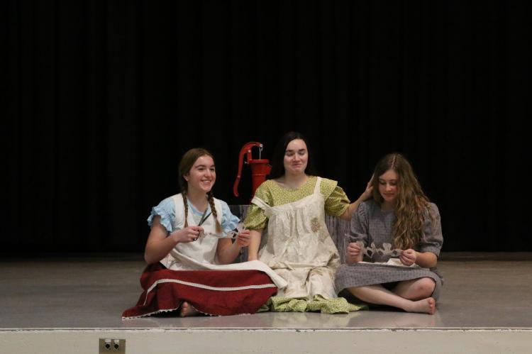 Brenna Deterding, Grace Brown, Bailee Ahlemeyer