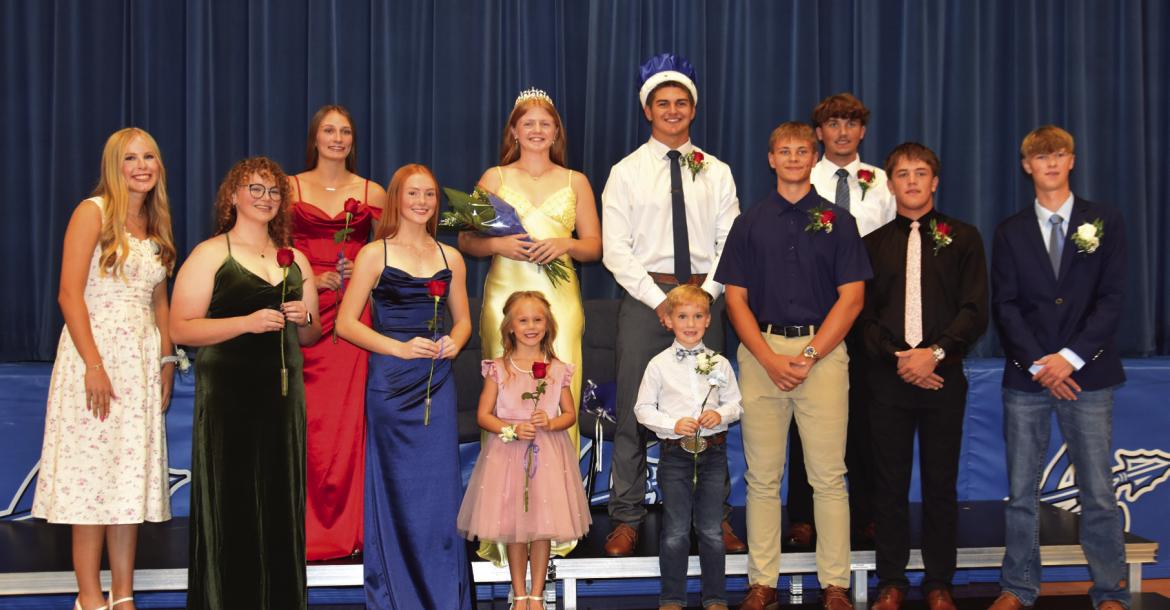 Arapahoe Homecoming royalty: Back (l-r) Princess Desi Farner, Queen Clara Hilker, King Trey Downey, Prince Hudson Sich. Front (l-r) Last year’s queen Emma Strand, Adelyn Hoefs, Ruby McCune, Crownbearers Reesly Spaulding and Sterling Helms, Aiden Roush, Briggs Hill and last year’s king Conner Shifflet.