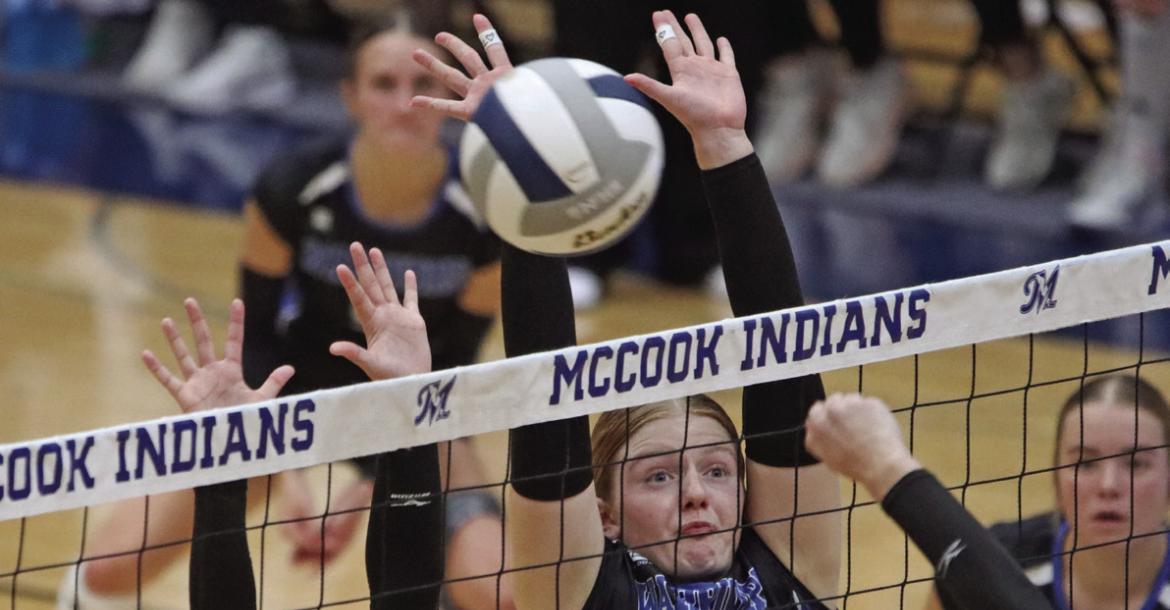 Eagles, Warriors fall in first game of subs